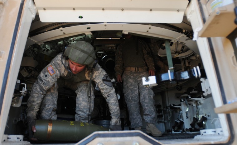 Securing a 155mm round